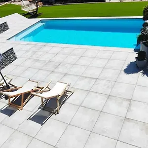 Appartement Chambre 2 Vue Lac Av Piscine, Prunières